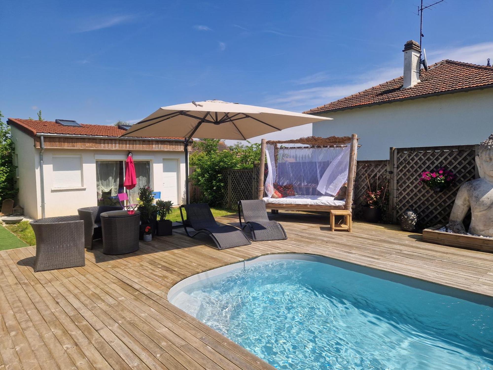 La Serenite Balinaise, Chambre Et Sdb Privee, Jardin , Piscine Et Jacuzzi En Saison, Pres De Chantilly, Parc Asterix Et Cdg Et Paris En 20' Orry-La-Ville Exterior photo